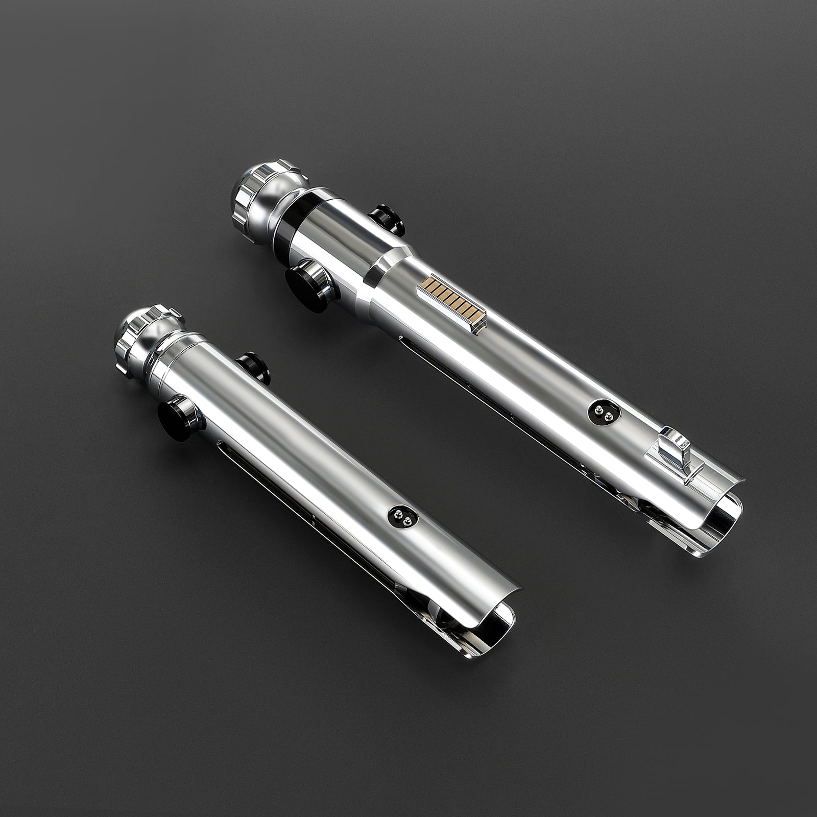 Snips Set – zwei silberne Premium-Lichtschwerter mit detaillierten Griffen und 1-Zoll-Klingen