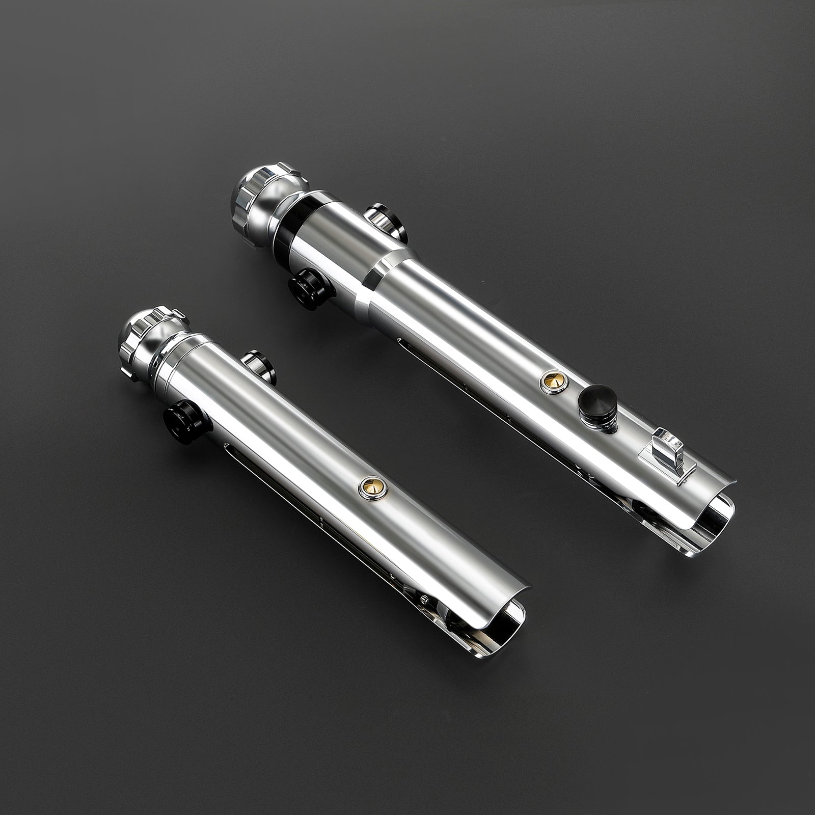 Zwei Snips Lichtschwerter in Silber – duellfähiges Set mit 1 Zoll Klinge