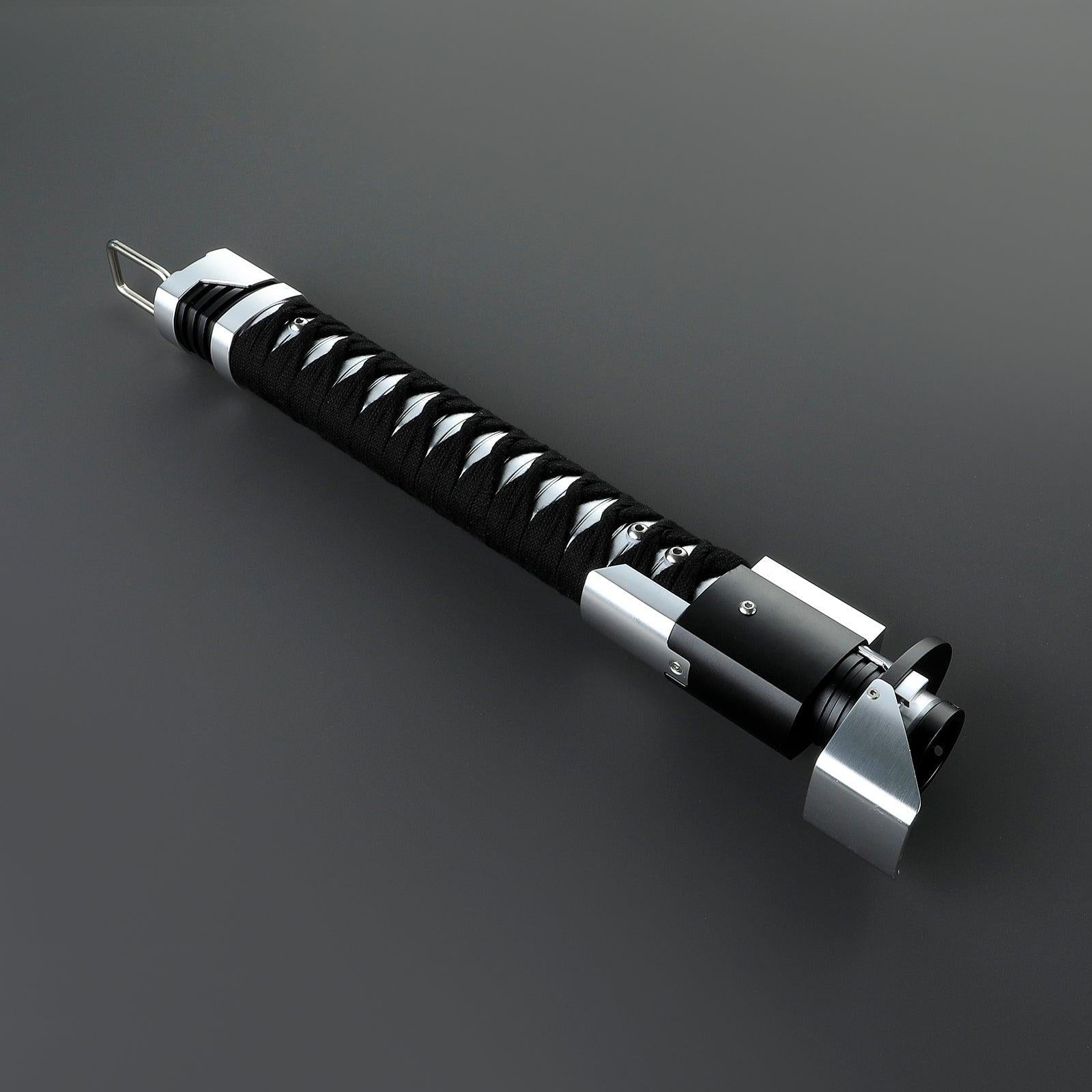 Ronin Katana Klinge Lichtschwert – schwarzer Griff mit silbernen Akzenten und Klingenstecker