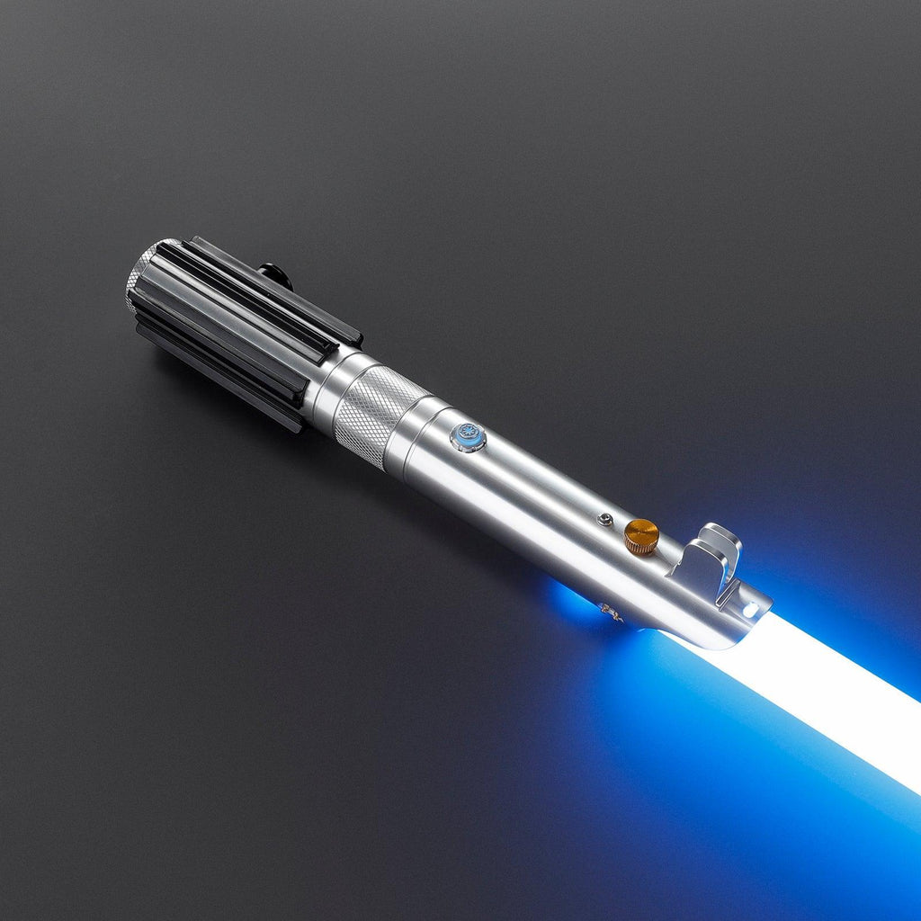 The Chosen Lichtschwert in Silber und Schwarz – duellfähiges Premium-Modell mit blauer Klinge