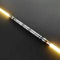 The Beacon Lichtschwert in Gelb – duellfähiges Premium-Modell mit silbernem Griff