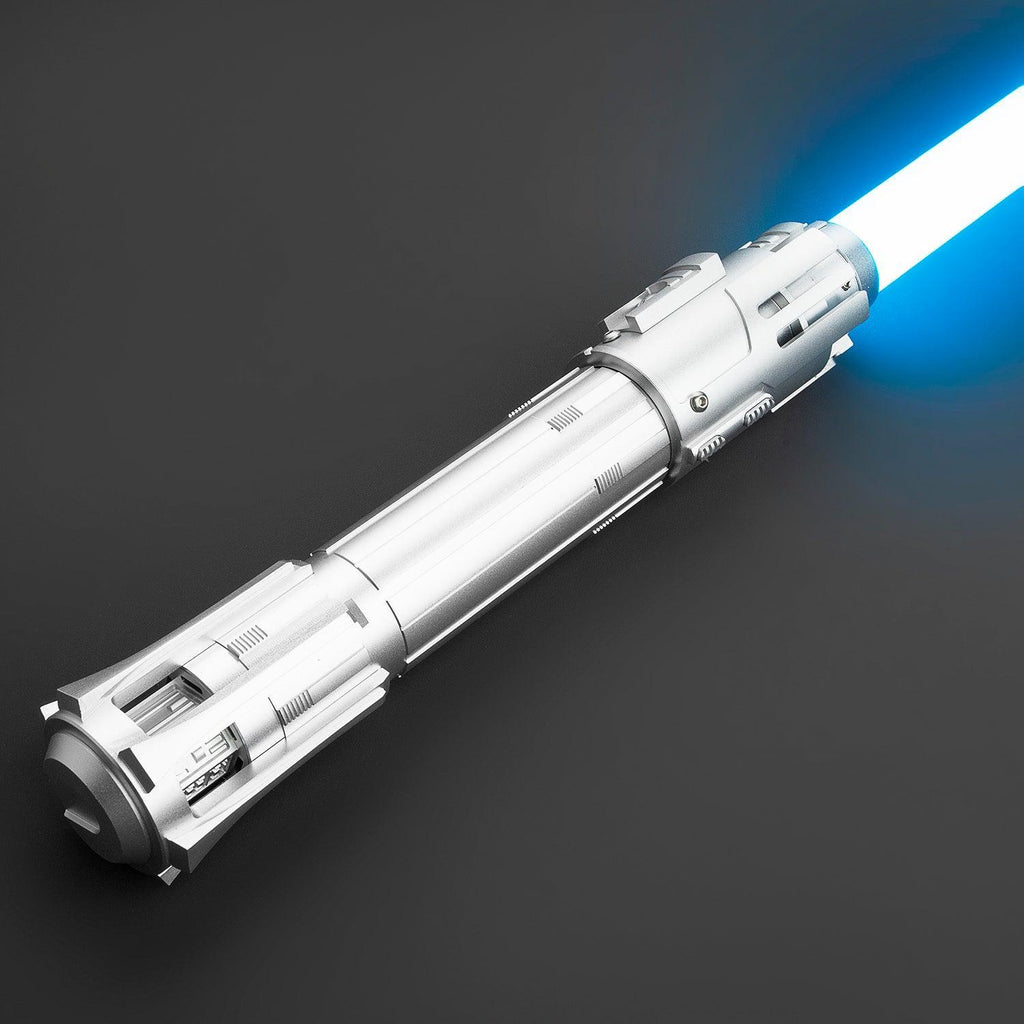 The Scion Lichtschwert in Silber – duellfähiges Premium-Modell mit blauer Klinge