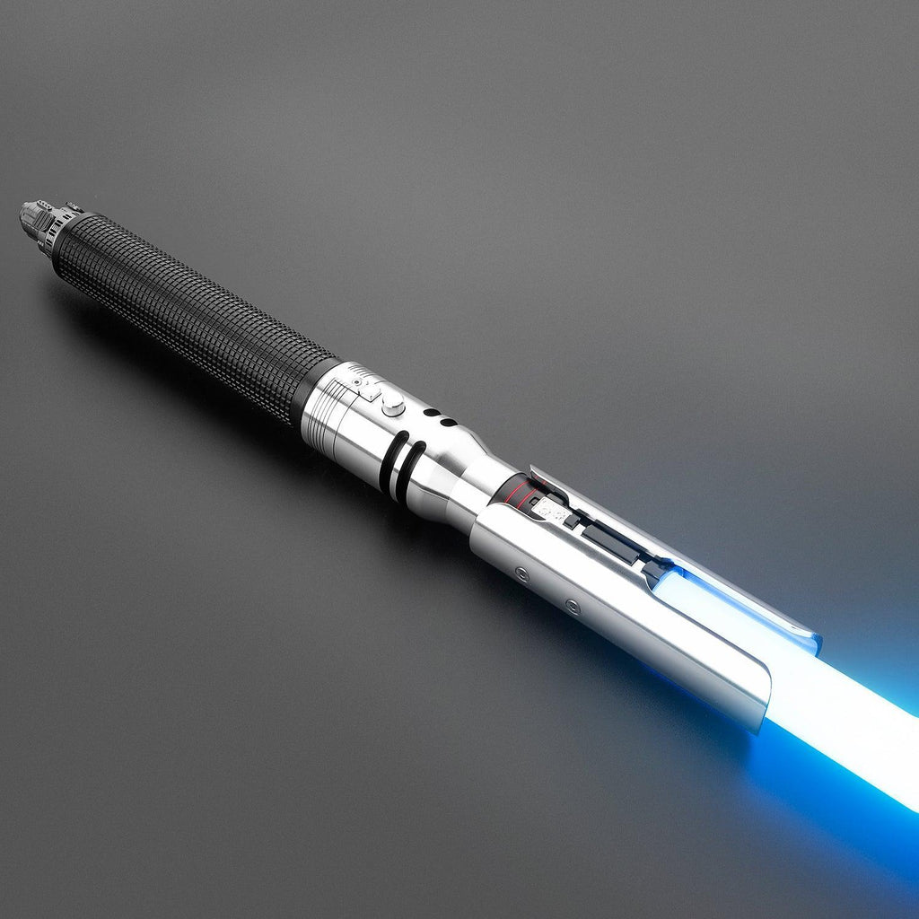 Fallen Variante 2 Lichtschwert mit silbernem Hilt und schwarzem Griff, blauer Klinge