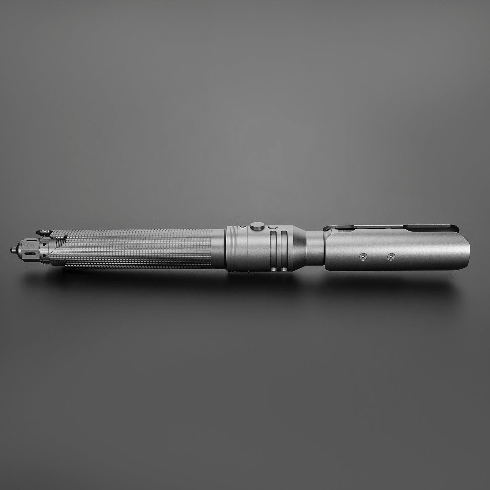 Fallen einfarbige Variante 1 – graues Premium-Lichtschwert mit detailliertem Griff
