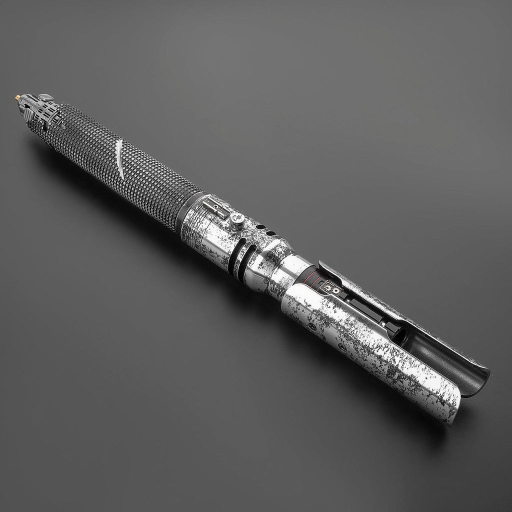Fallen - verwittert Lichtschwert mit abgenutztem Metall-Hilt und strukturiertem Griff, Premium-Design
