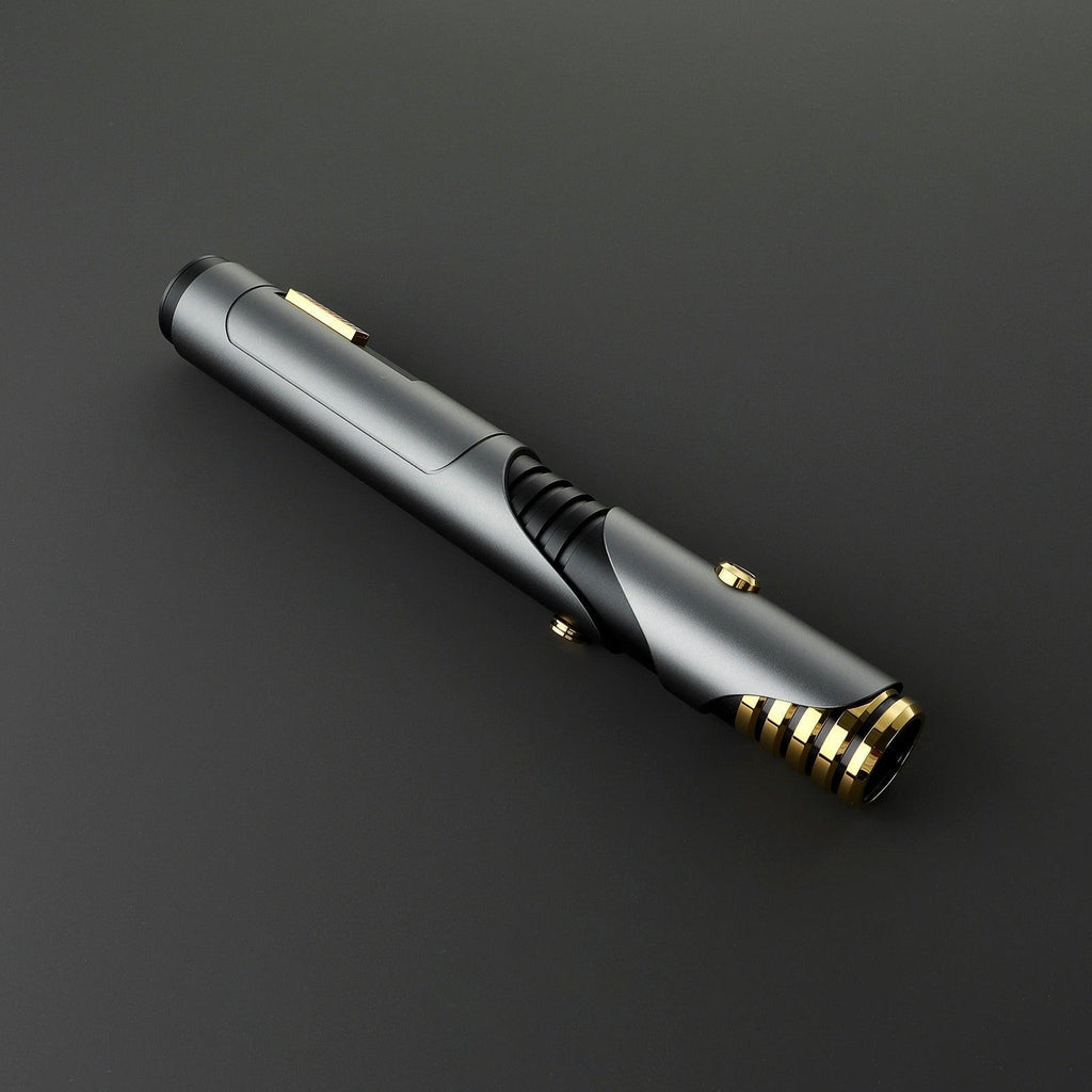 The Sage Lichtschwert in Grau und Gold – Premium-Hilt aus Metall