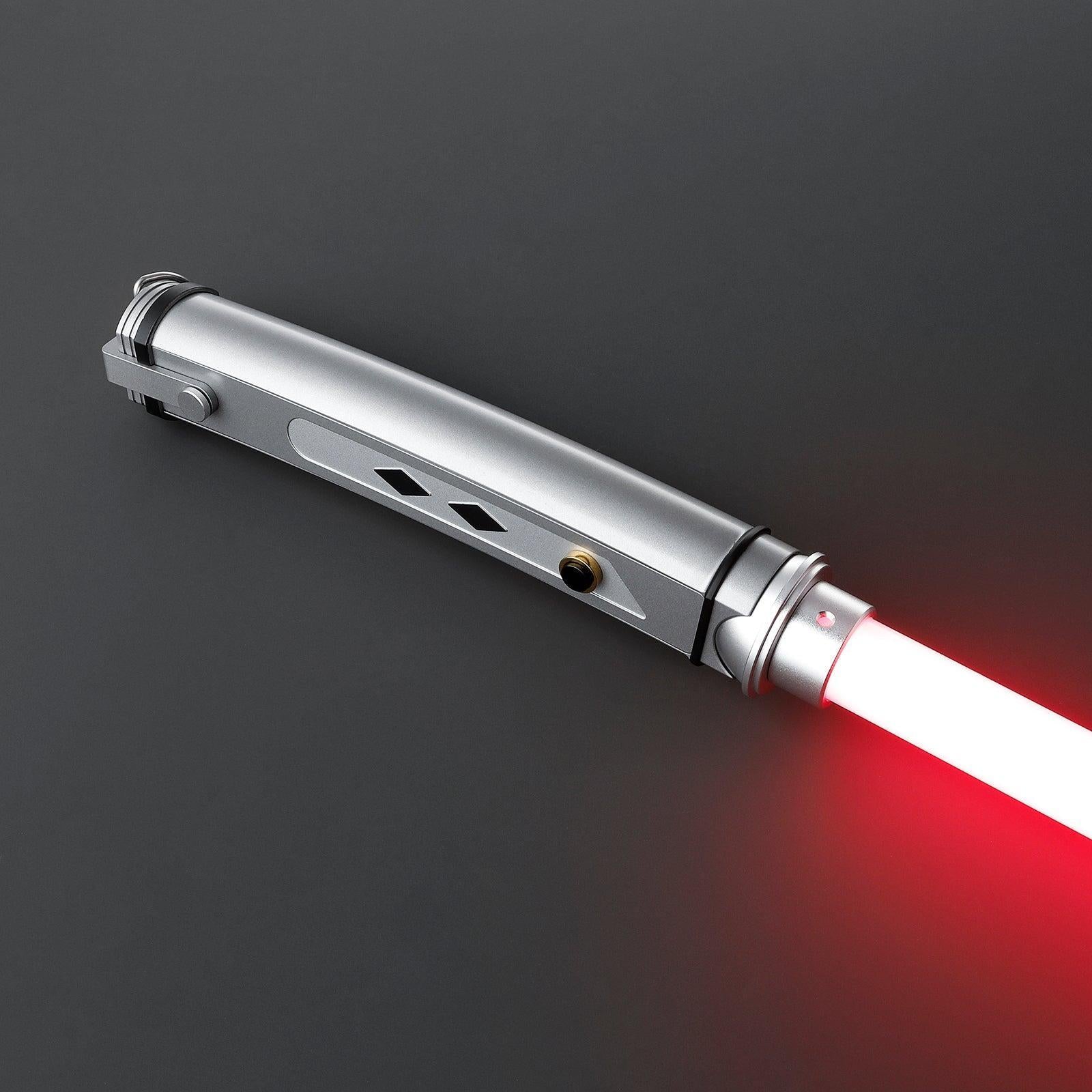 Fulcrum - Nebenhand Lichtschwert in Silber mit roter Klinge – schlankes, duellfähiges Design