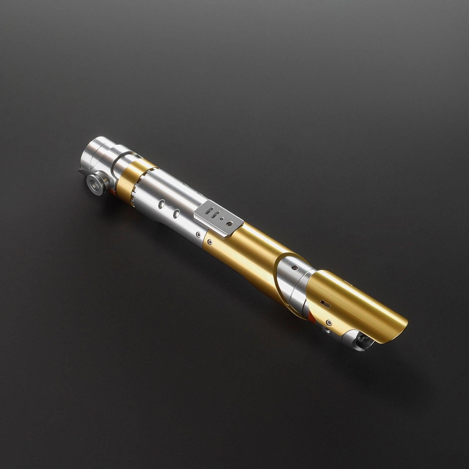 The Pirate Lichtschwert in Gold und Silber – Premium-Design mit detailliertem Griff