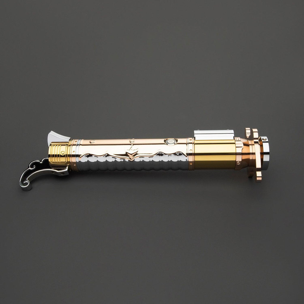 Lop Lichtschwert in Gold und Silber – elegantes Premium-Modell mit detailliertem Griff