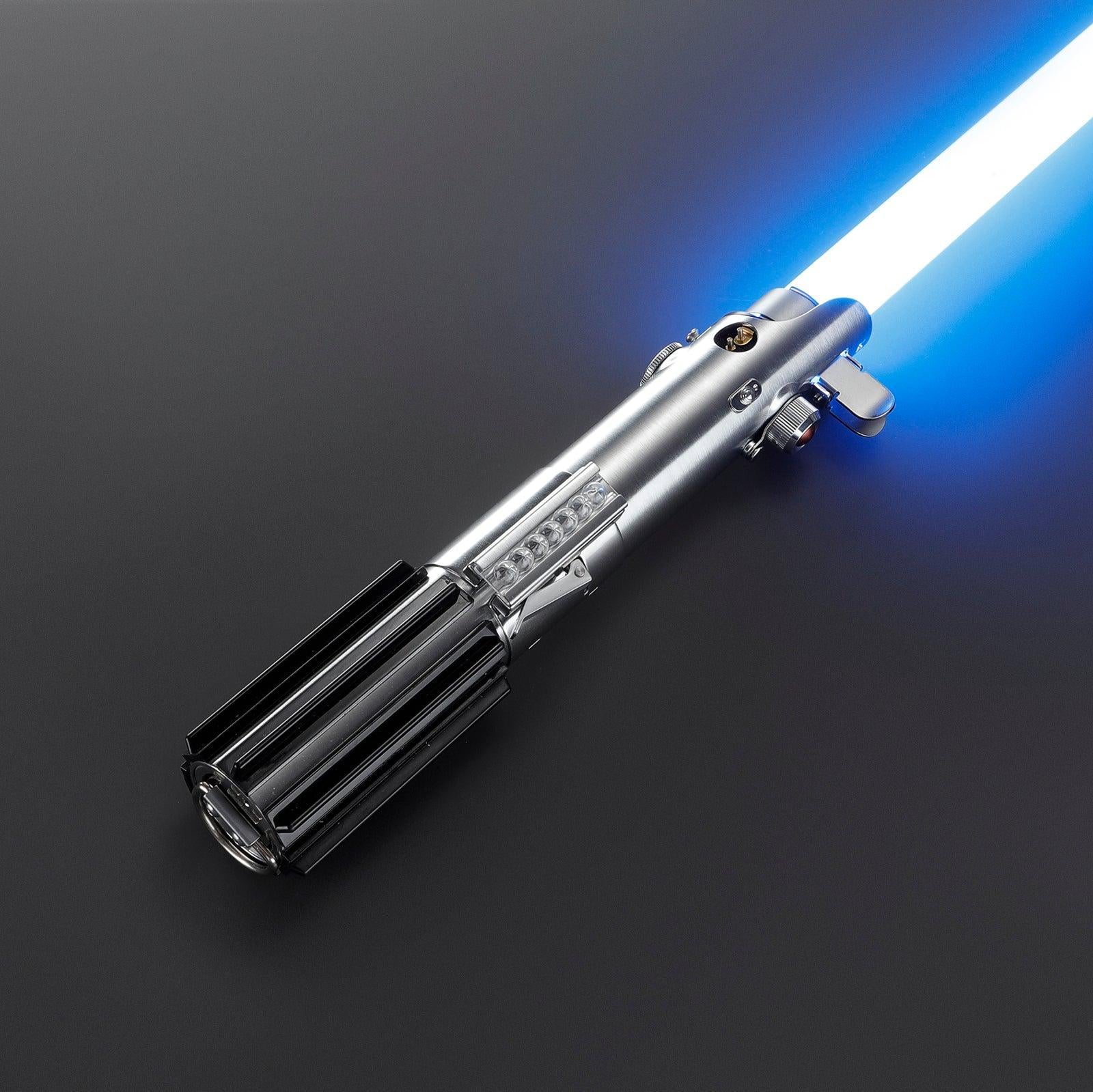 Hope Lichtschwert in Silber – ikonisches Design mit blau leuchtender Klinge