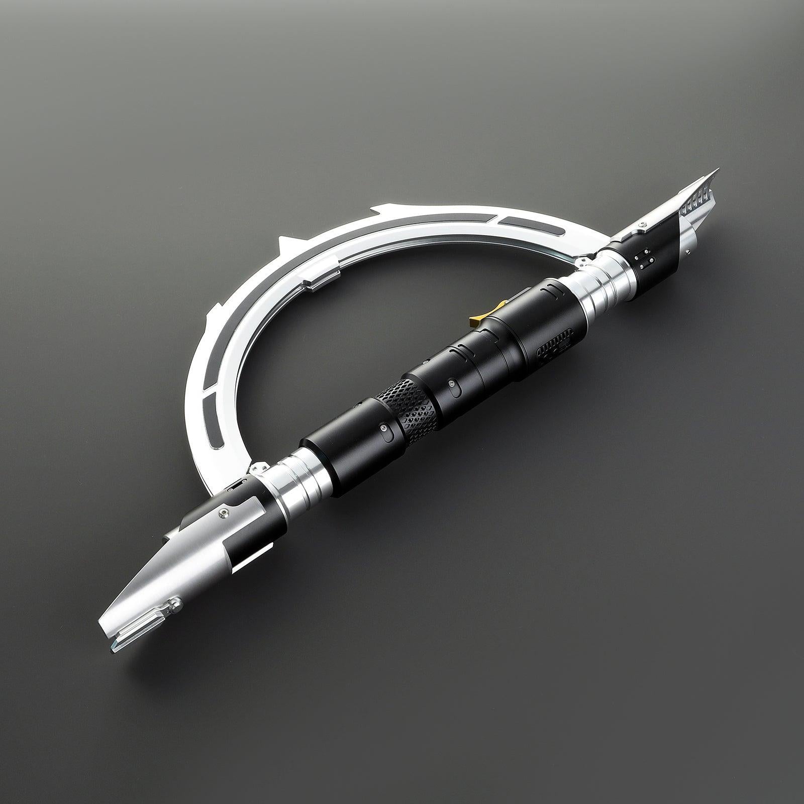 The Hunter Lichtschwert in Schwarz-Silber – markantes Design mit klappbarem Ring