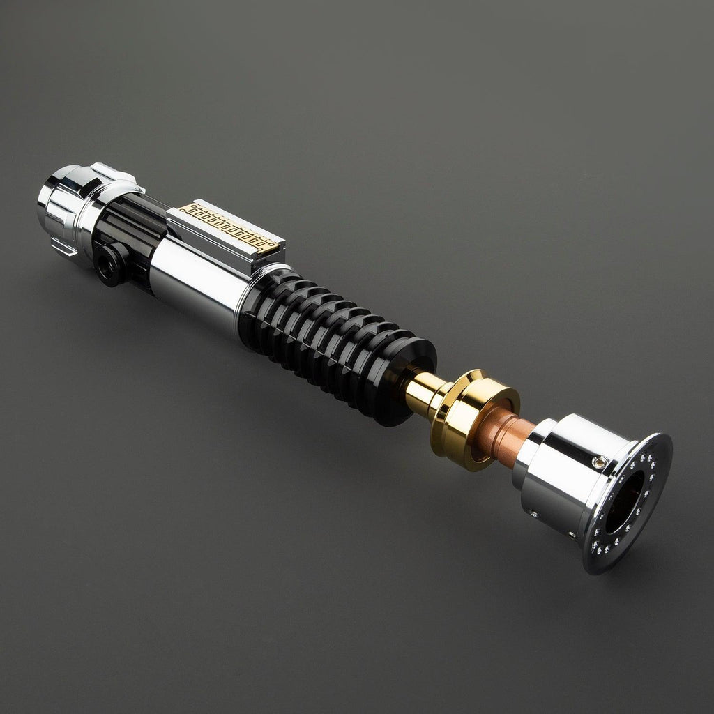 The Negotiator Lichtschwert – silber-schwarzer Griff mit goldenen Akzenten, detailliertes Premium-Design