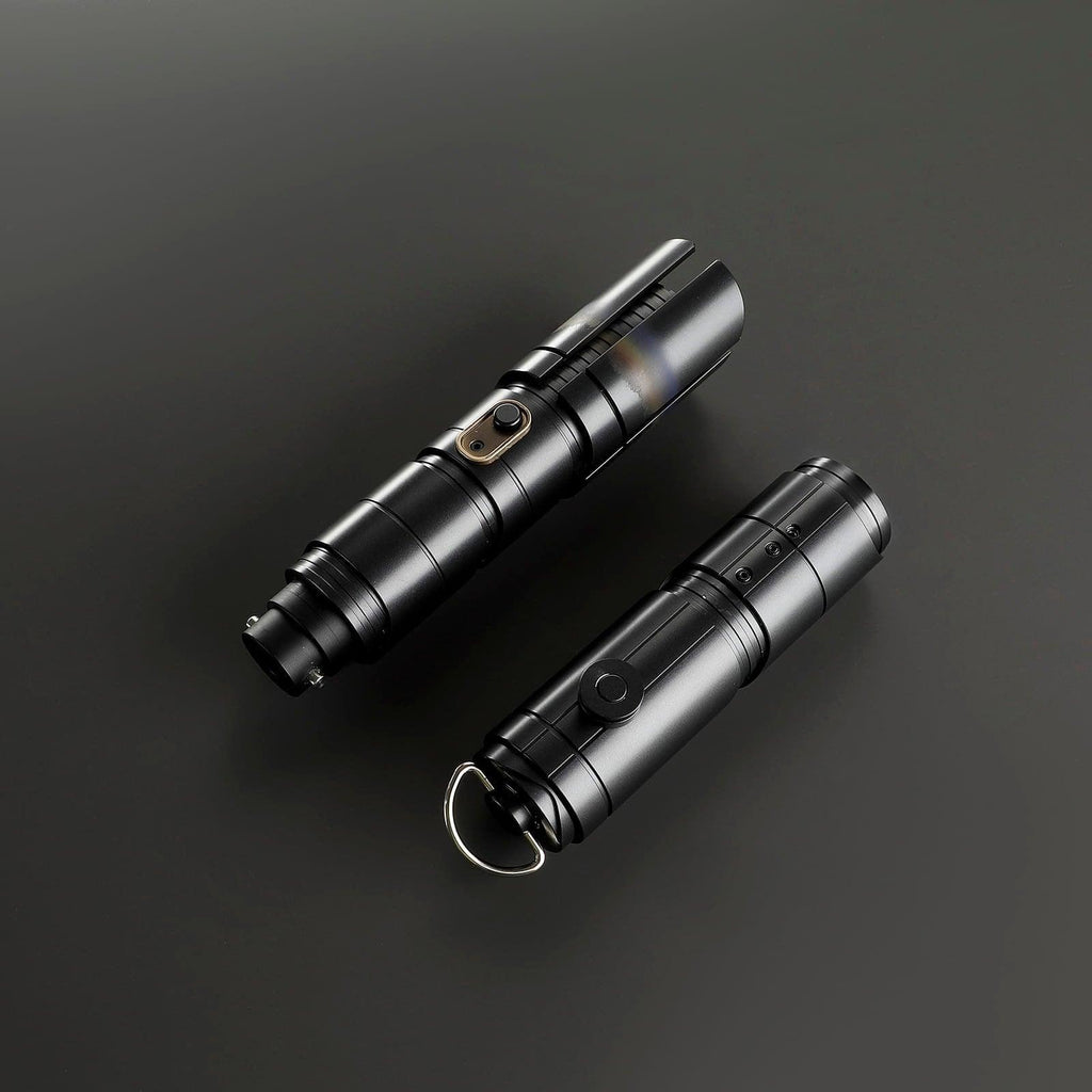 The Stranger Lichtschwert in Schwarz – duellfähiges Premium-Modell mit 1 Zoll Klinge