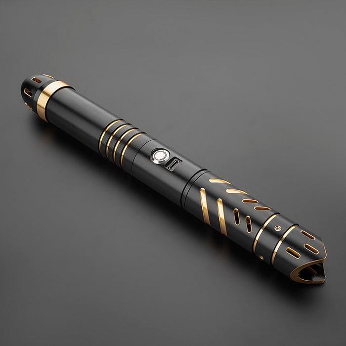 SEA8 Lichtschwert in Schwarz-Gold – elegantes Premium-Modell mit edlen Verzierungen