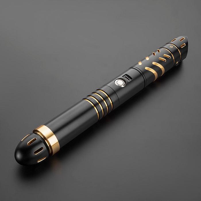 SEA8 Lichtschwert in Schwarz mit goldenen Verzierungen – elegantes Premium-Design