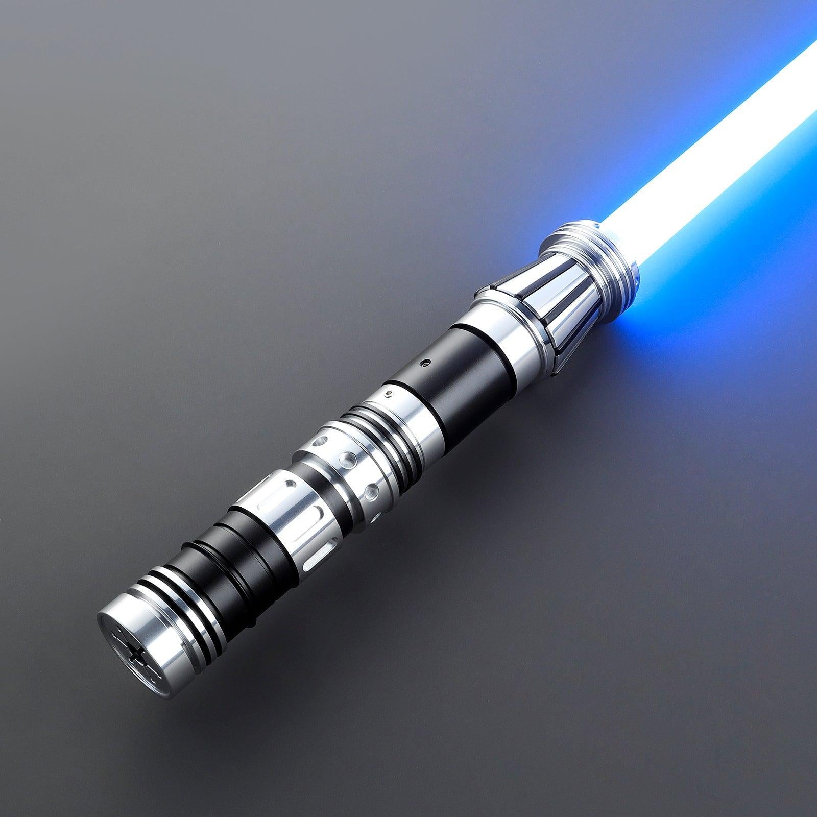 Lehrling Trainingsschwert mit blau leuchtender Klinge – silber-schwarzes Premium Lichtschwert