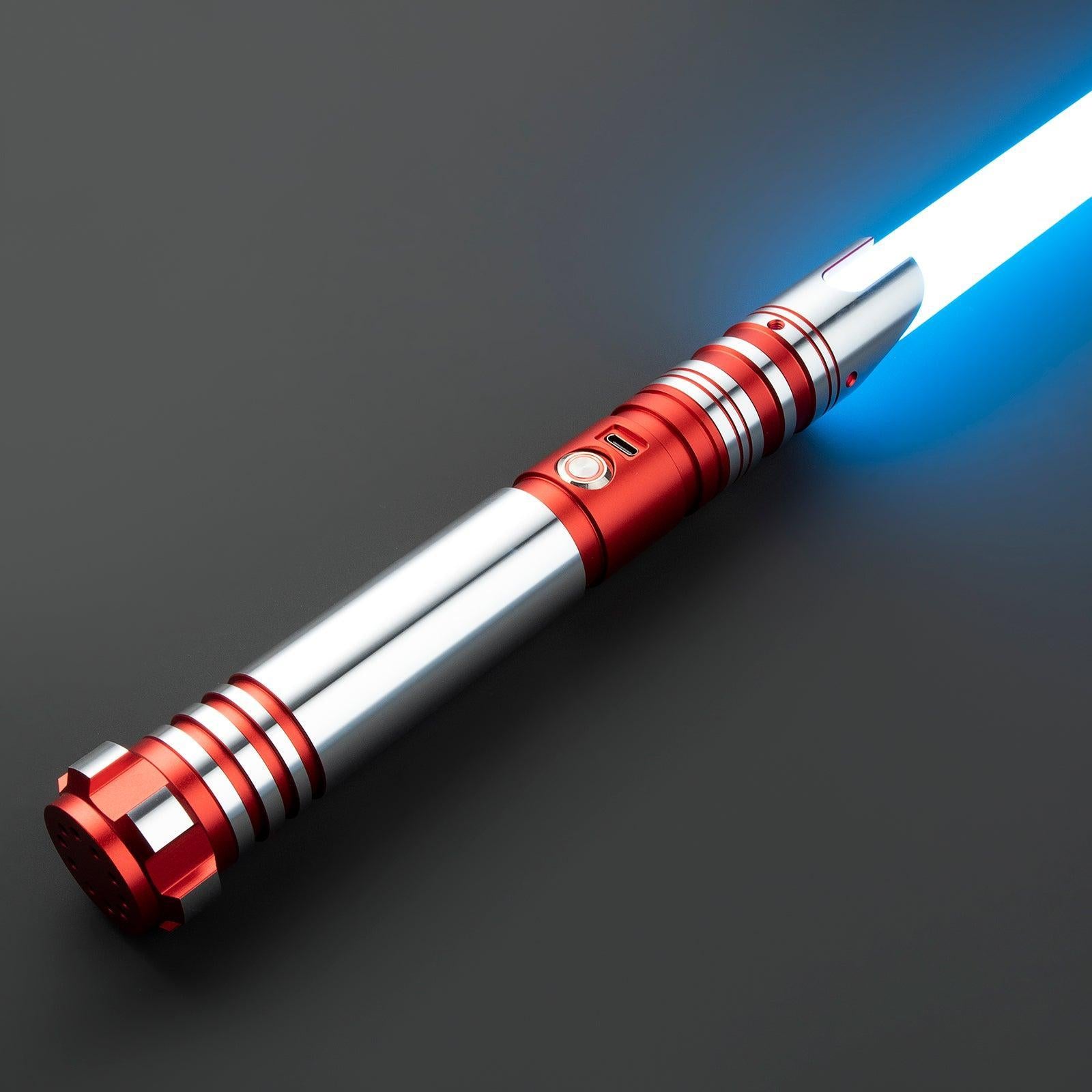 SL05 Lichtschwert in Rot-Silber – futuristisches Design mit gerillter Griffzone