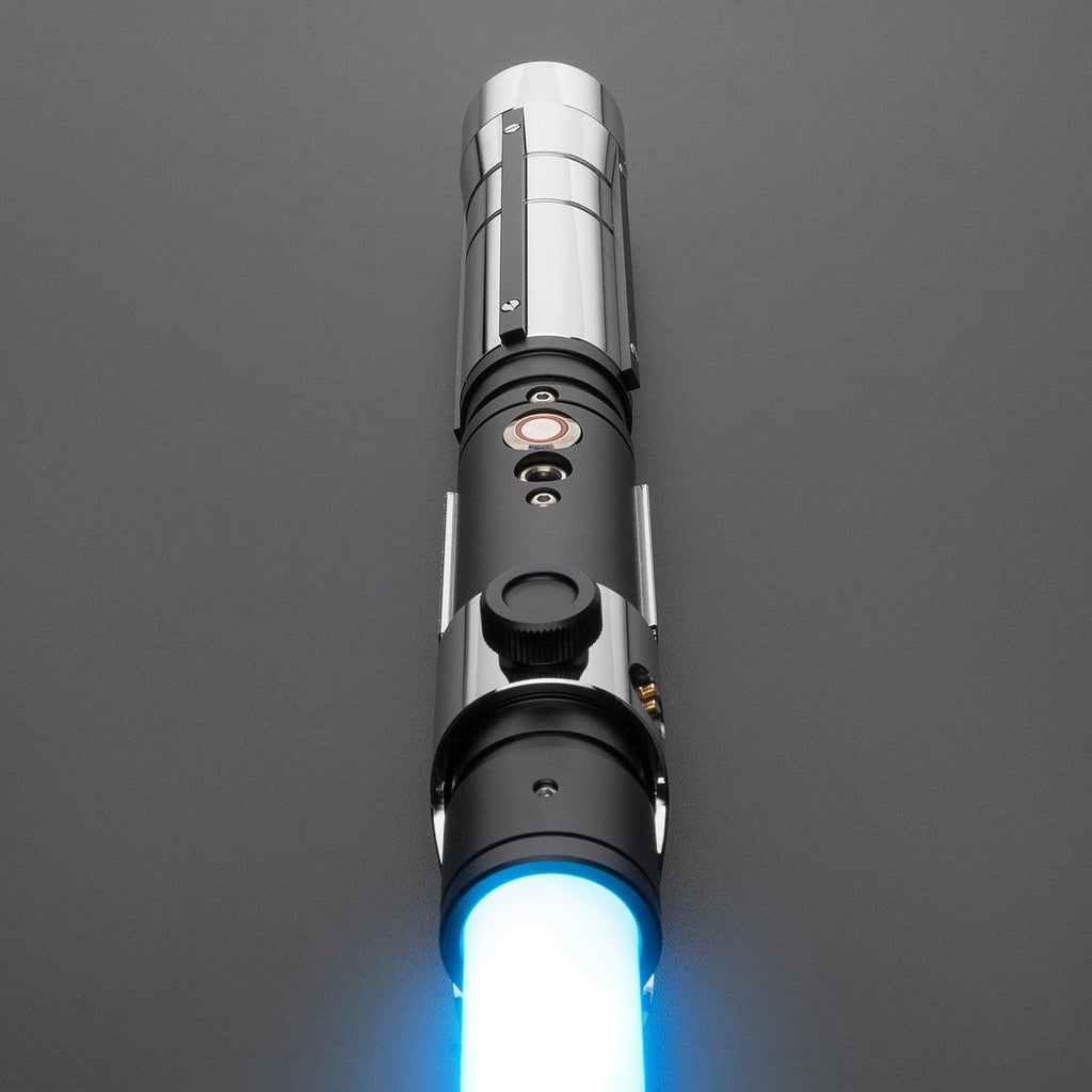 The Apprentice Lichtschwert in Silber und Schwarz – duellfähiges Premium-Modell mit blauer Klinge